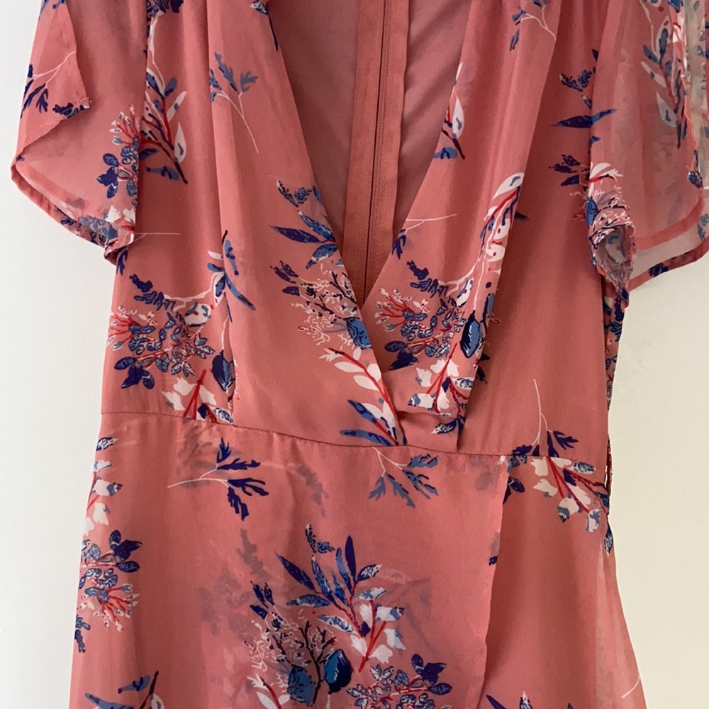 Dress - Picture 5 of 5